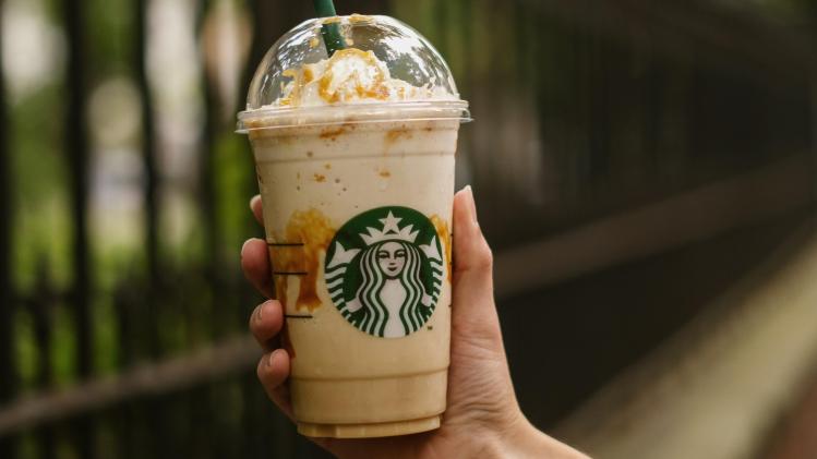 YUM! Starbucks presenteert twee nieuwe lentedrankjes